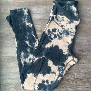 High waisted leggings